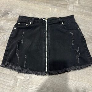 Black denim skirt with zipper